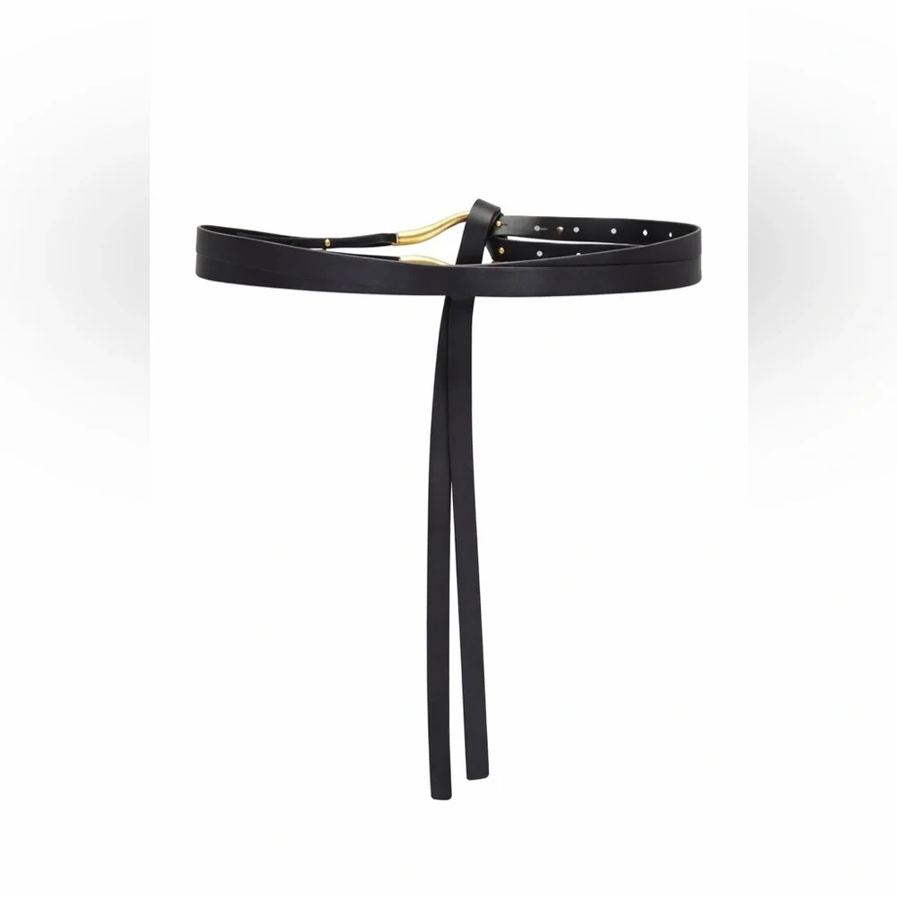 REVOLVE Loop Belt in Black - Picture 2 of 2